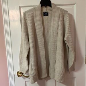 Abercrombie & Fitch Creme Cardigan